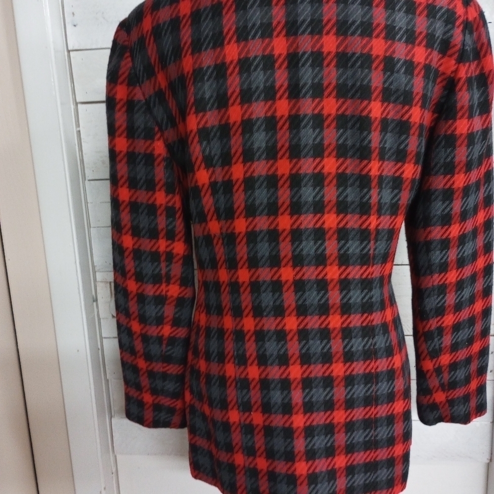 Cappagallo Vintage Red Plaid Wool Blend Blazer Jacket Size 8 with Shoulder Pads. - Picture 3 of 12
